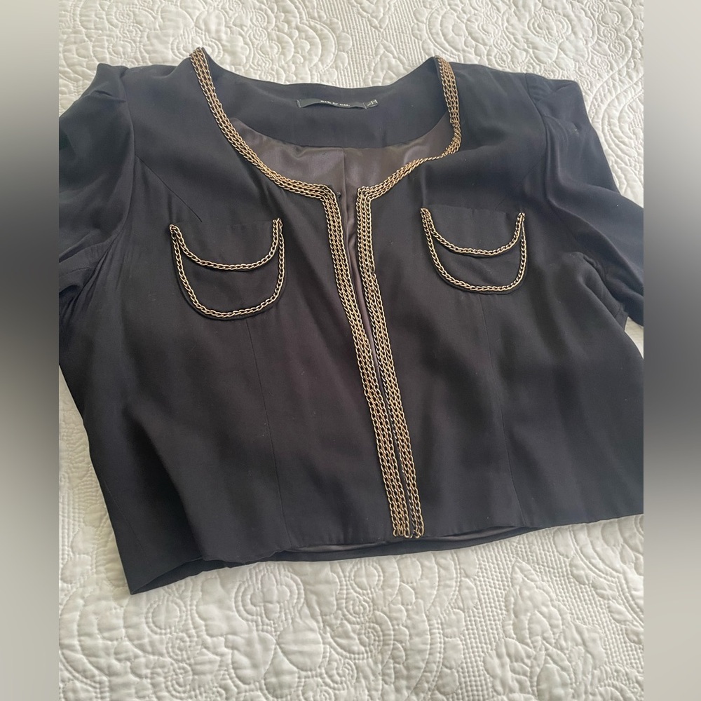 Cropped chain blazer Women’s- excellent condition- size Large